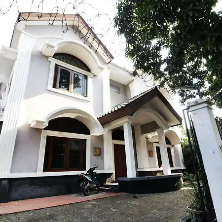 Ostello Backpack Syariah Cempaka Putih Barat